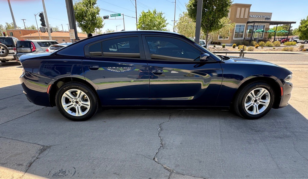 2017 Dodge Charger Image 4