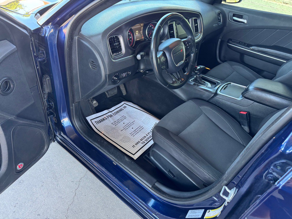 2017 Dodge Charger Image 11