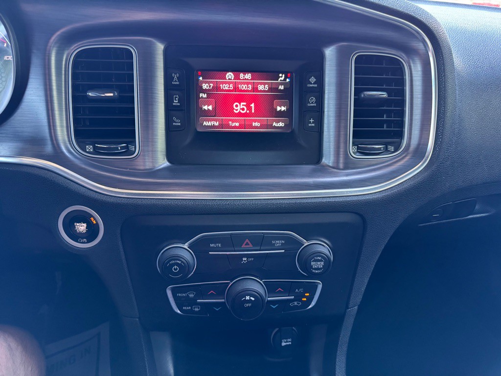2017 Dodge Charger Image 15