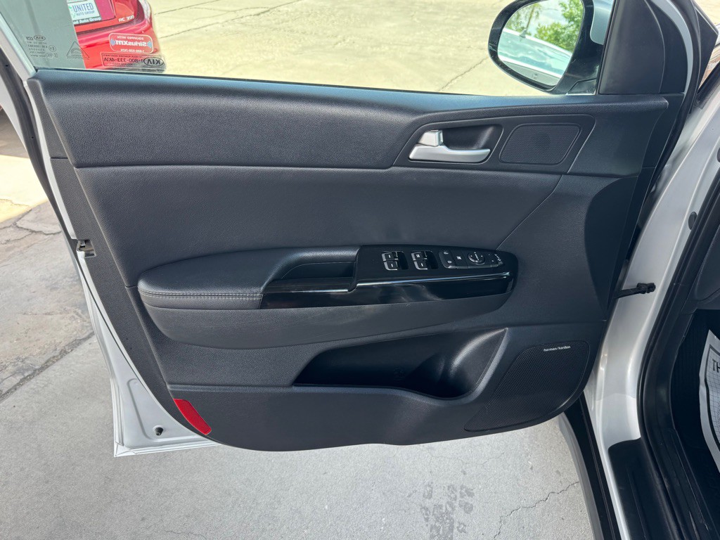 2022 Kia Sportage Image 10
