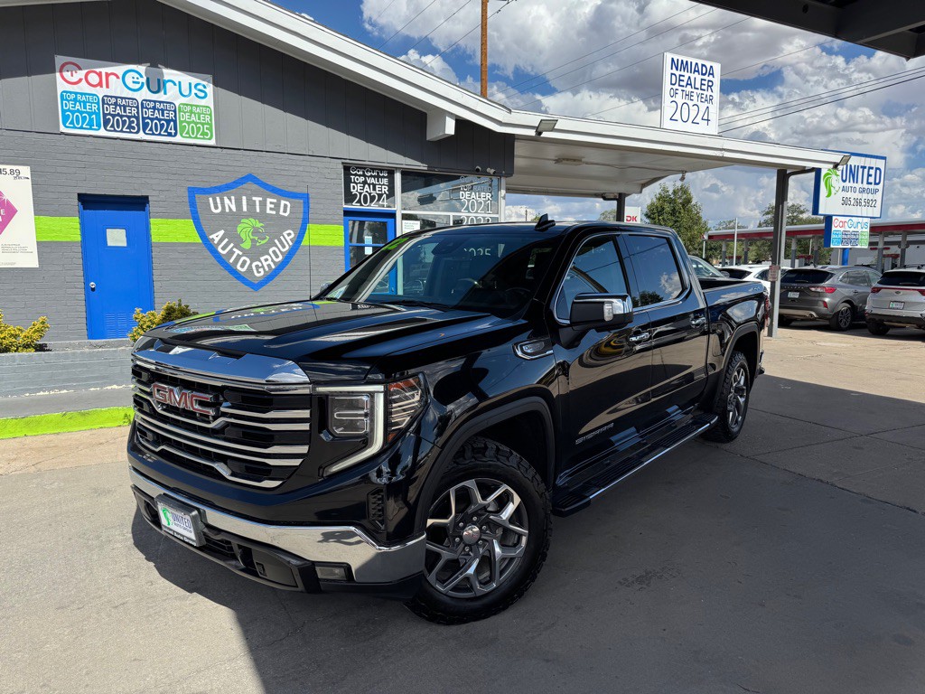 2022 GMC Sierra Image 1