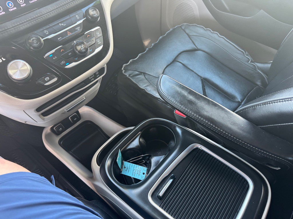 2018 Chrysler Pacifica Image 18
