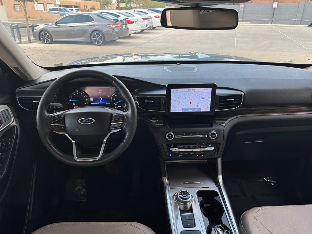 2020 Ford Explorer Image 9