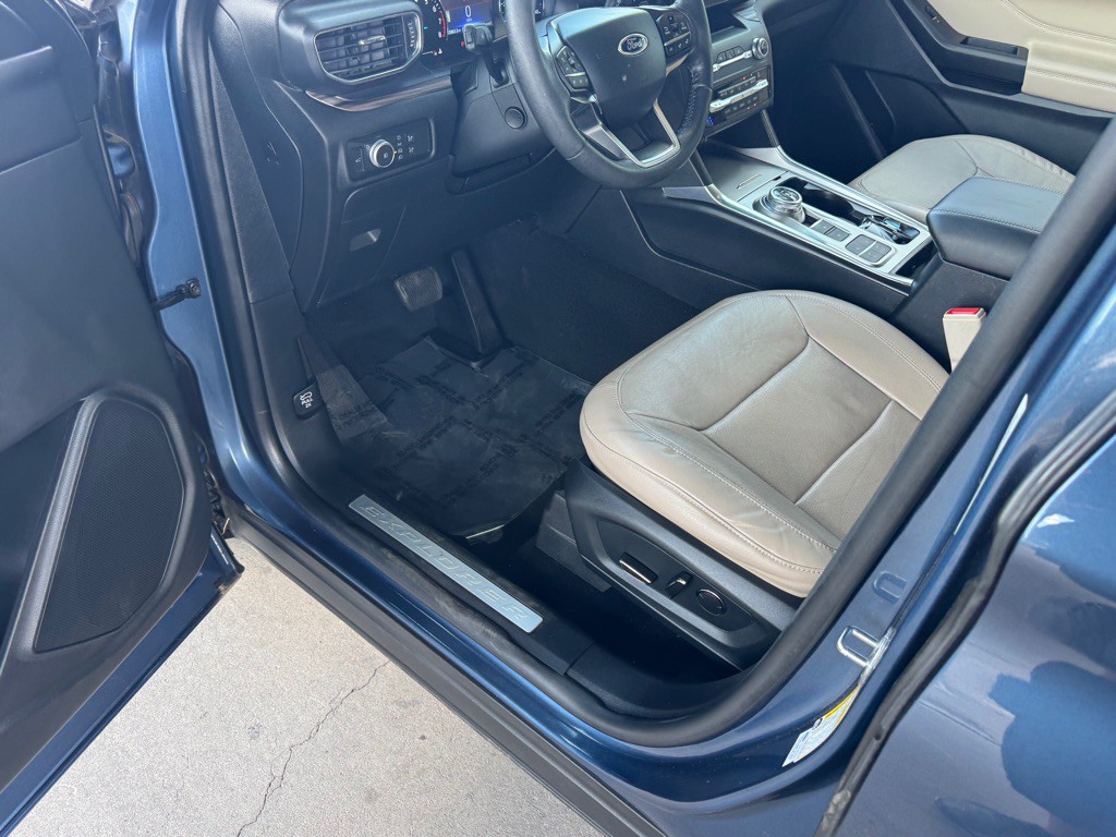2020 Ford Explorer Image 11