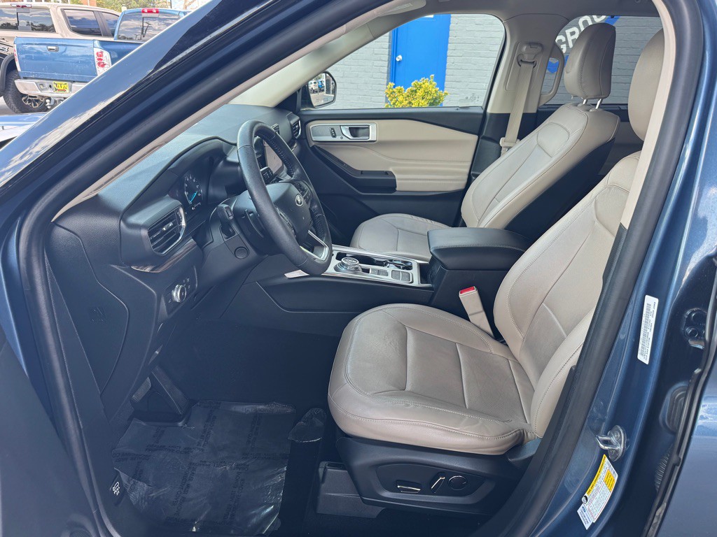 2020 Ford Explorer Image 12