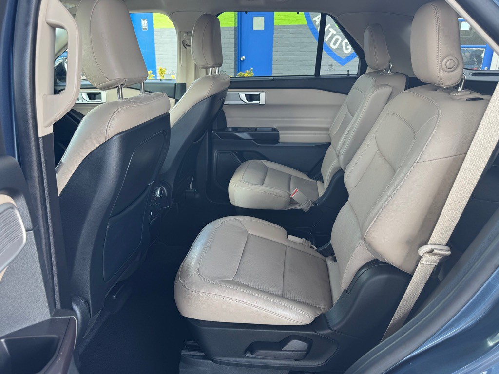 2020 Ford Explorer Image 13