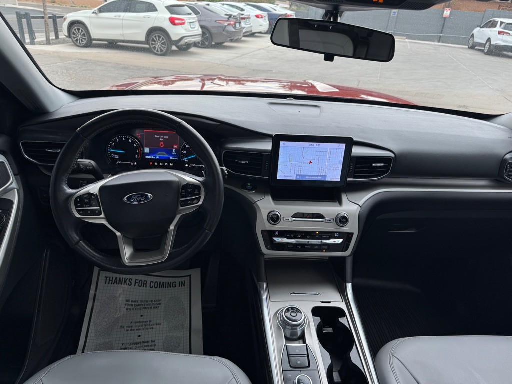 2021 Ford Explorer Image 9