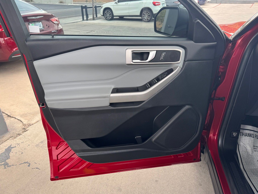 2021 Ford Explorer Image 10