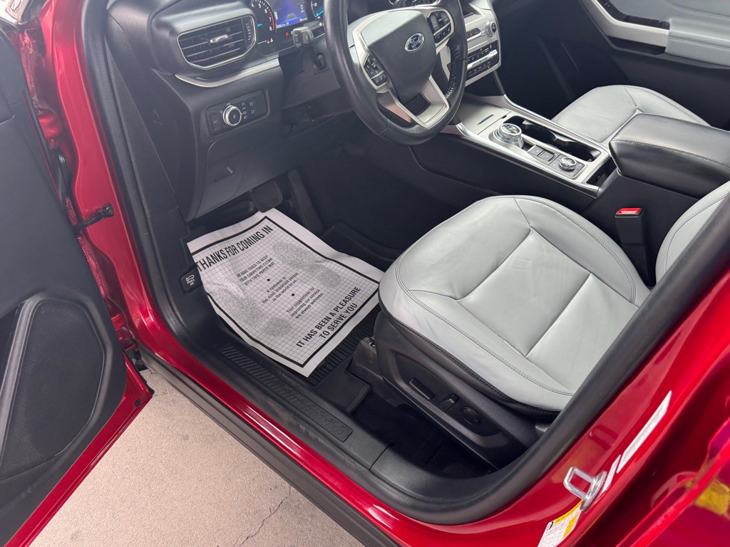 2021 Ford Explorer Image 11
