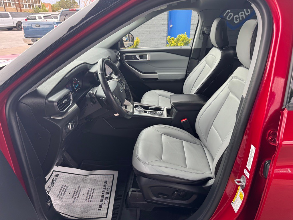 2021 Ford Explorer Image 12