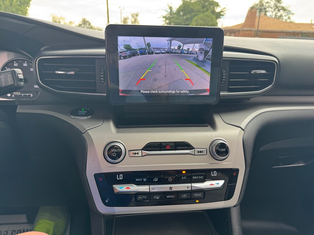 2021 Ford Explorer Image 16