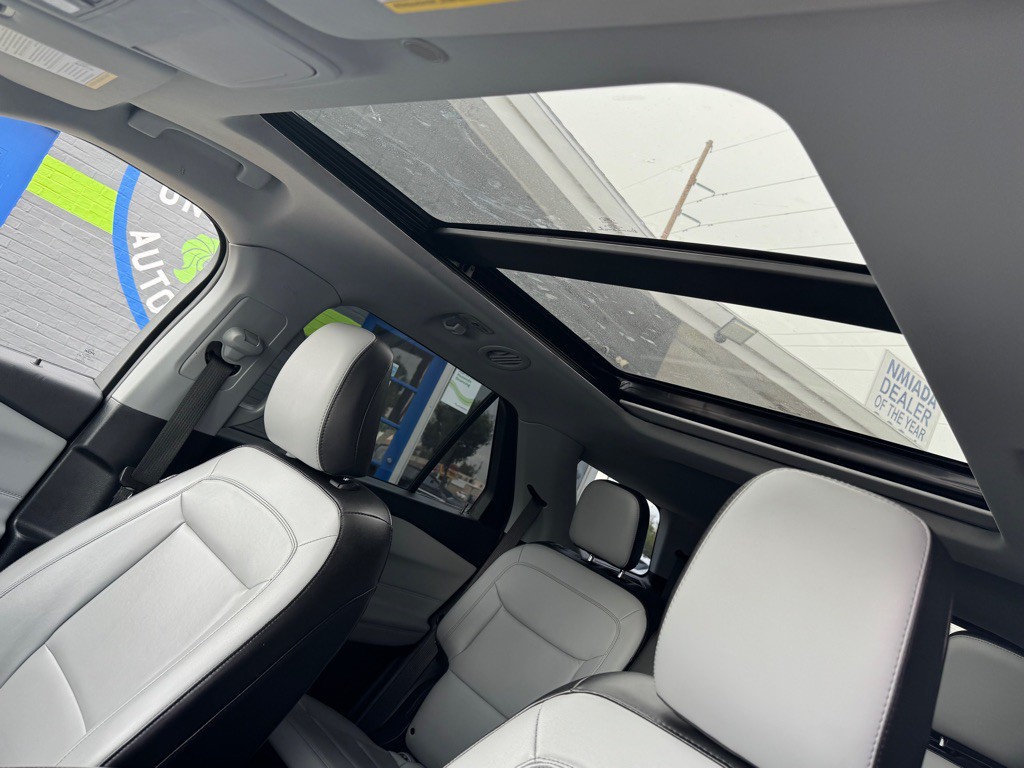 2021 Ford Explorer Image 21