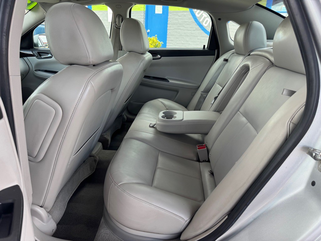 2013 Chevrolet Impala Image 13