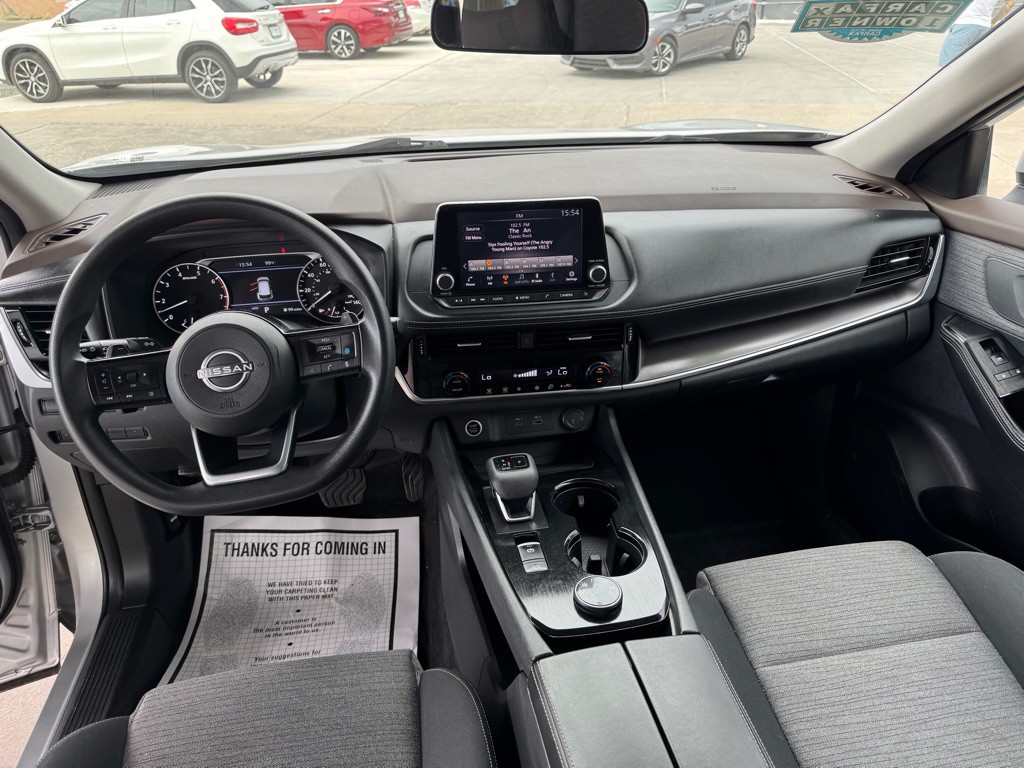 2022 Nissan Rogue Image 9