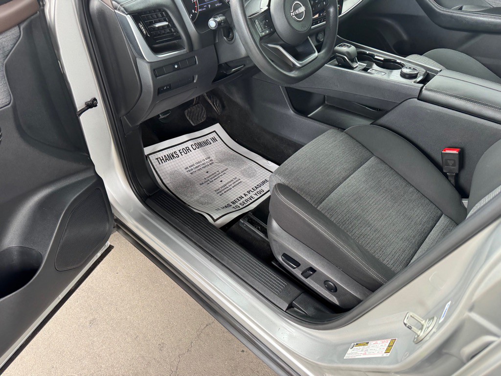 2022 Nissan Rogue Image 11