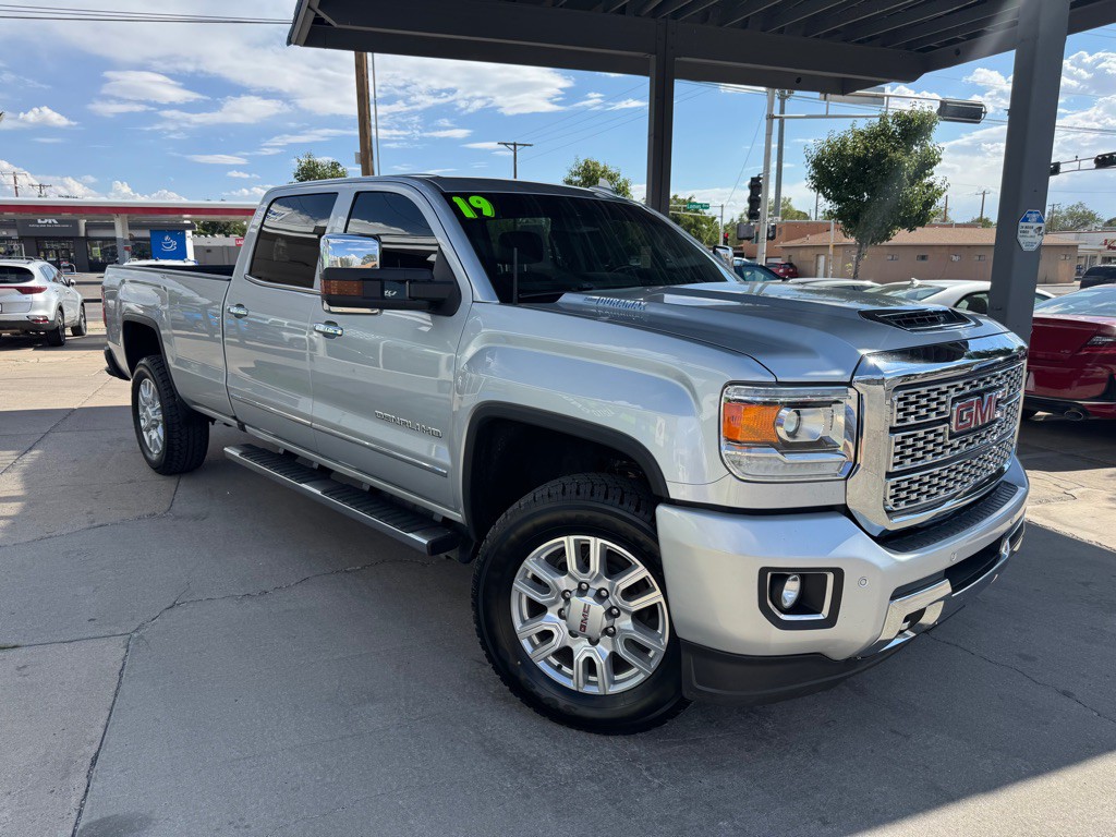2019 GMC Sierra Image 3