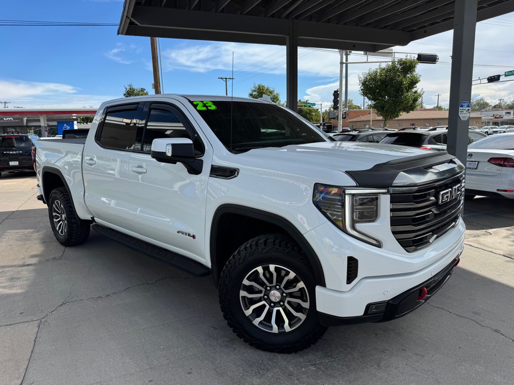 2023 GMC Sierra Image 3