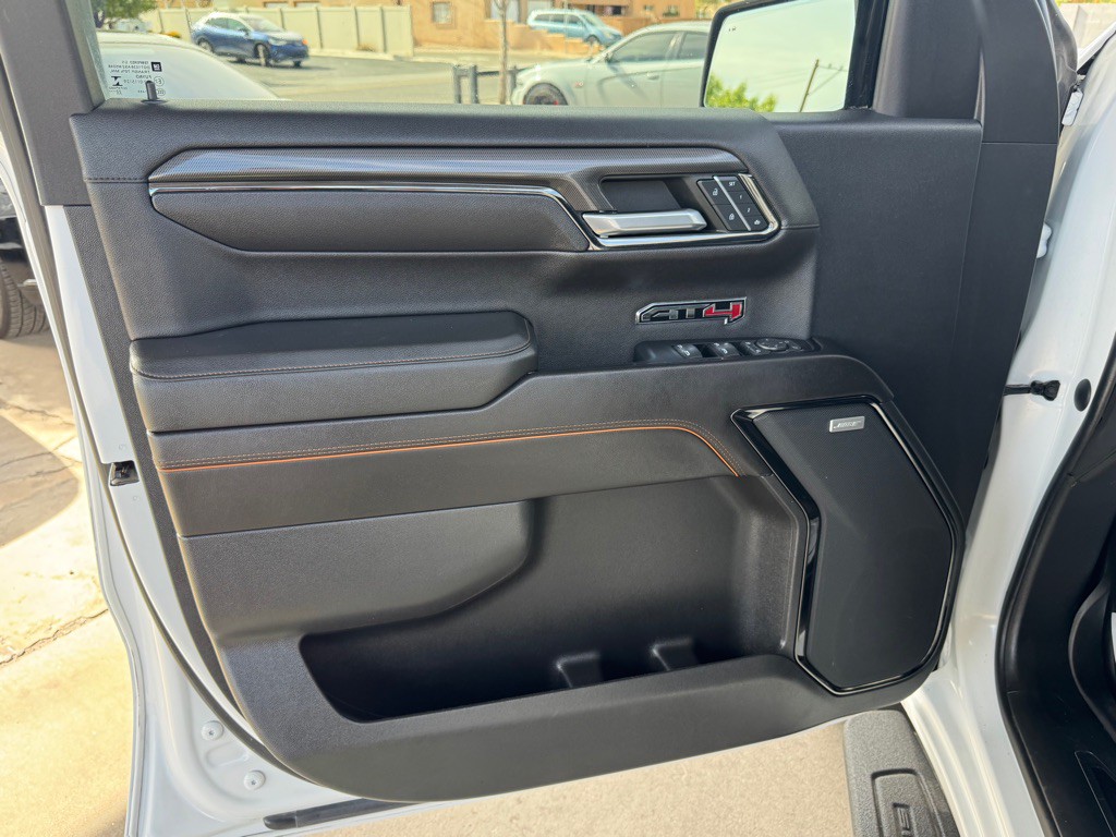 2023 GMC Sierra Image 10