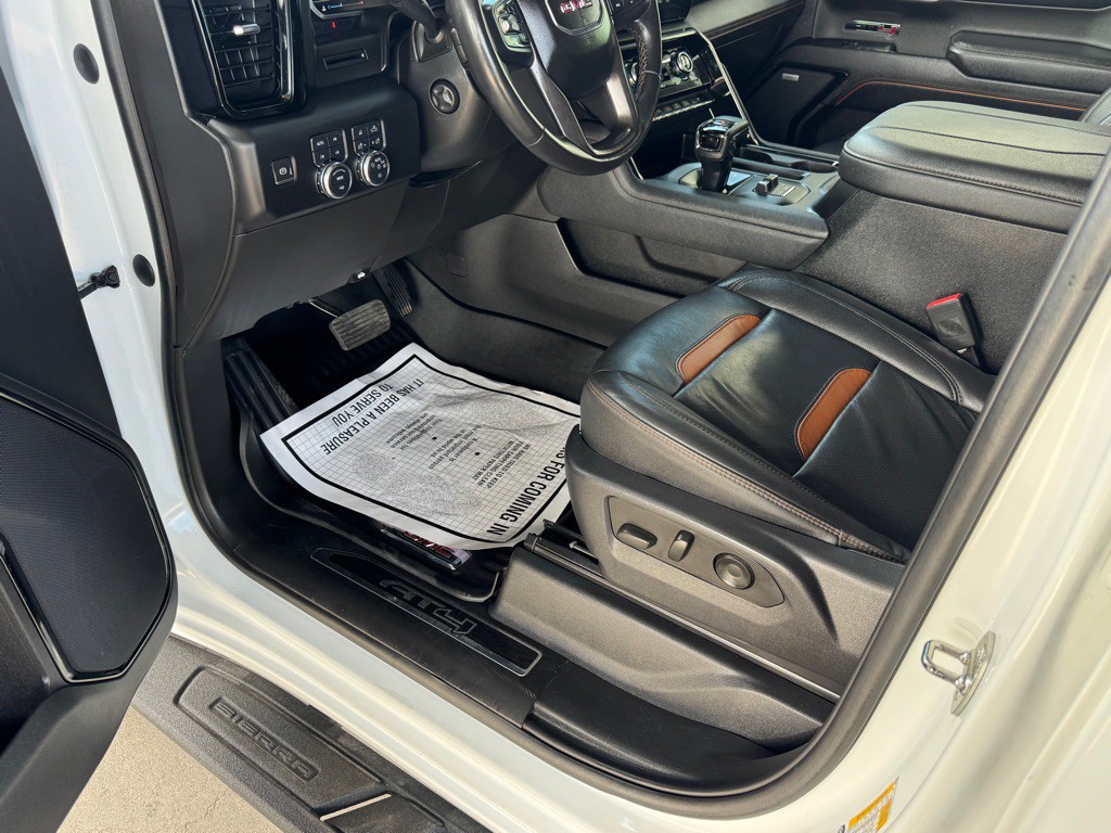 2023 GMC Sierra Image 11