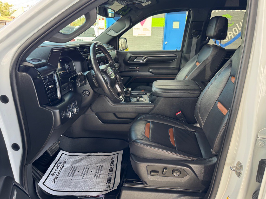 2023 GMC Sierra Image 12