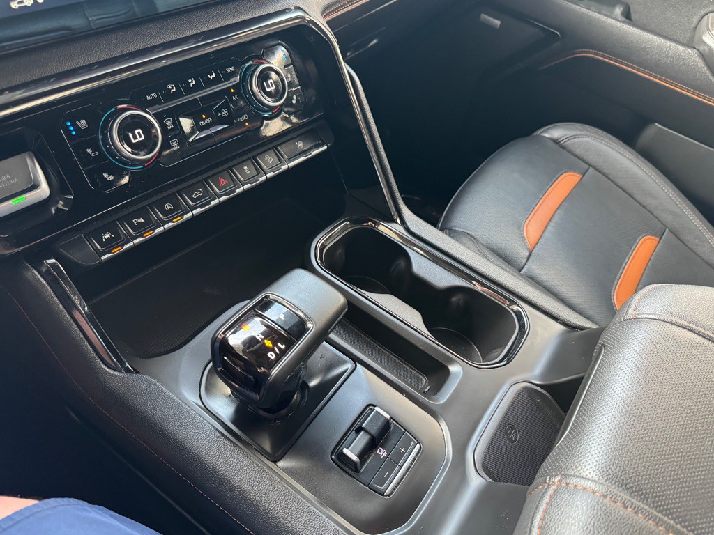 2023 GMC Sierra Image 16