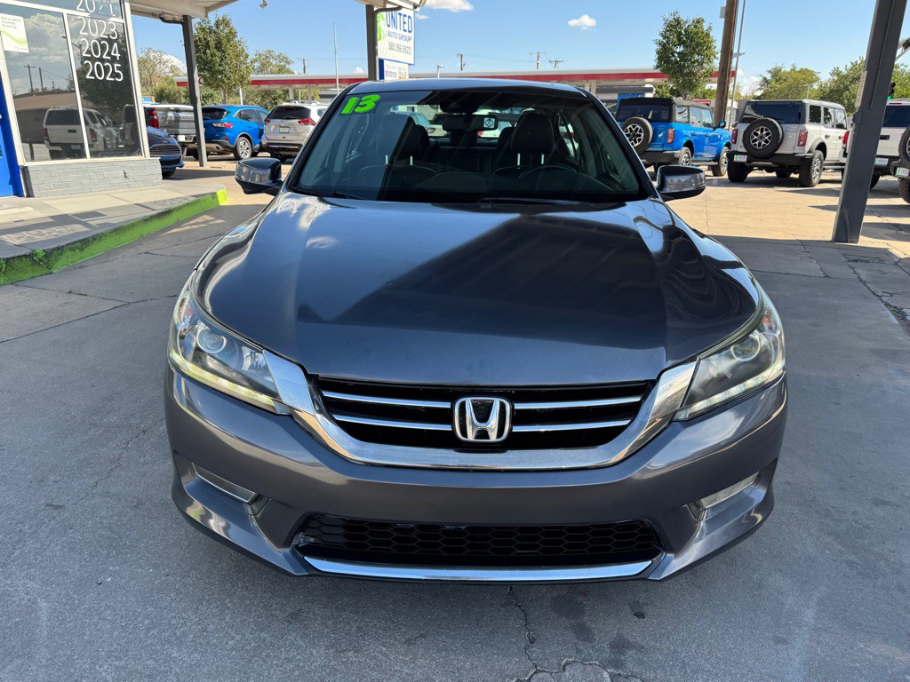 2013 Honda Accord Image 2