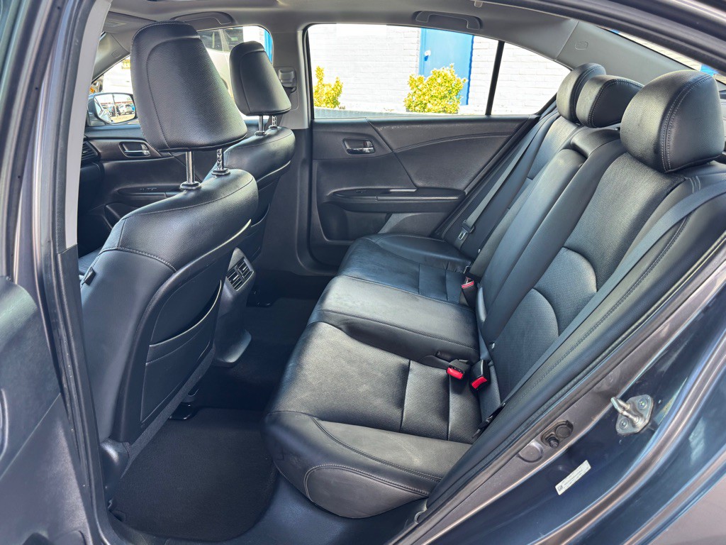 2013 Honda Accord Image 12
