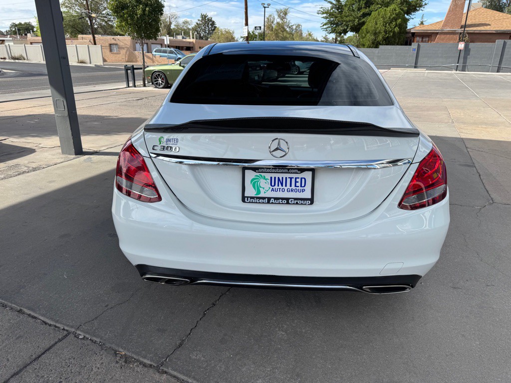 2017 Mercedes-Benz C-Class Image 6