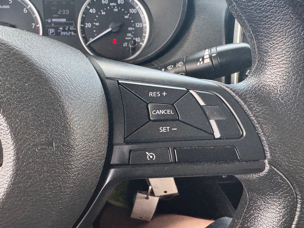 2025 Nissan Versa Image 18