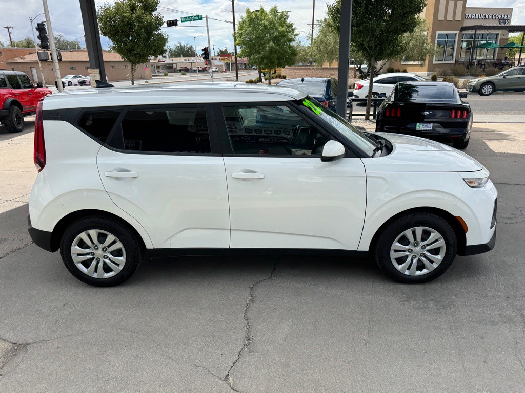 2022 Kia Soul Image 4
