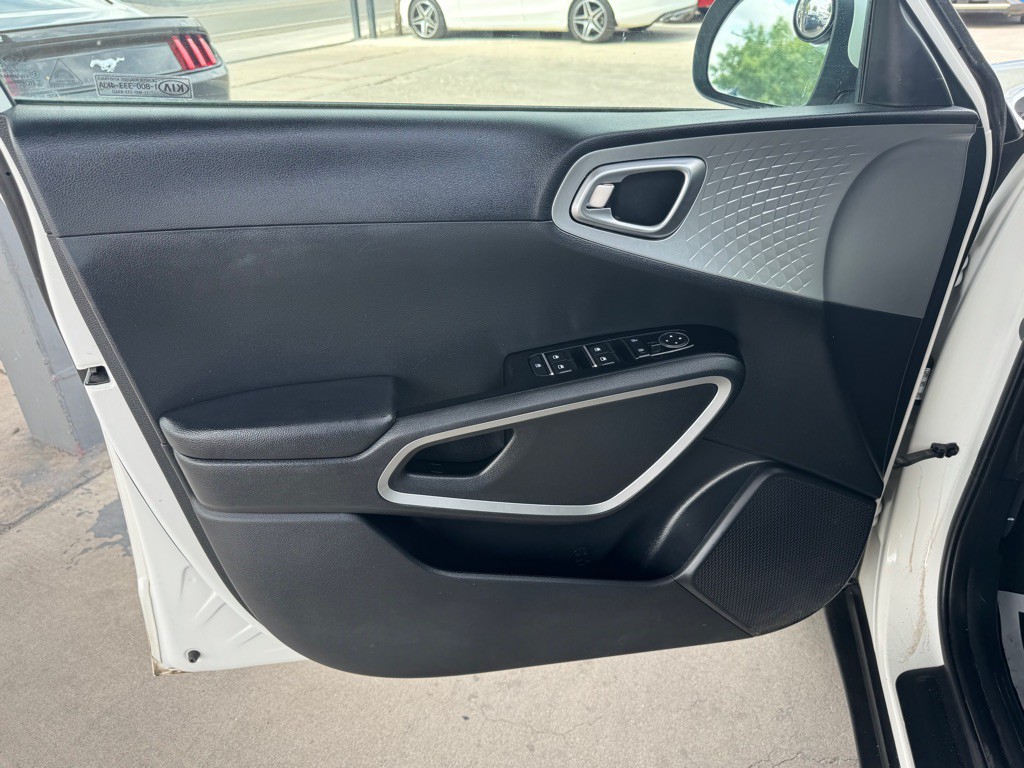 2022 Kia Soul Image 10