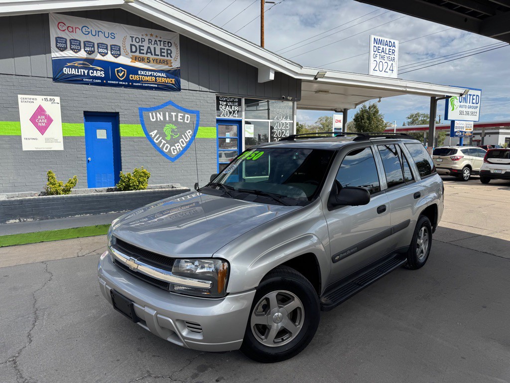 2004 Chevrolet Trailblazer Image 1