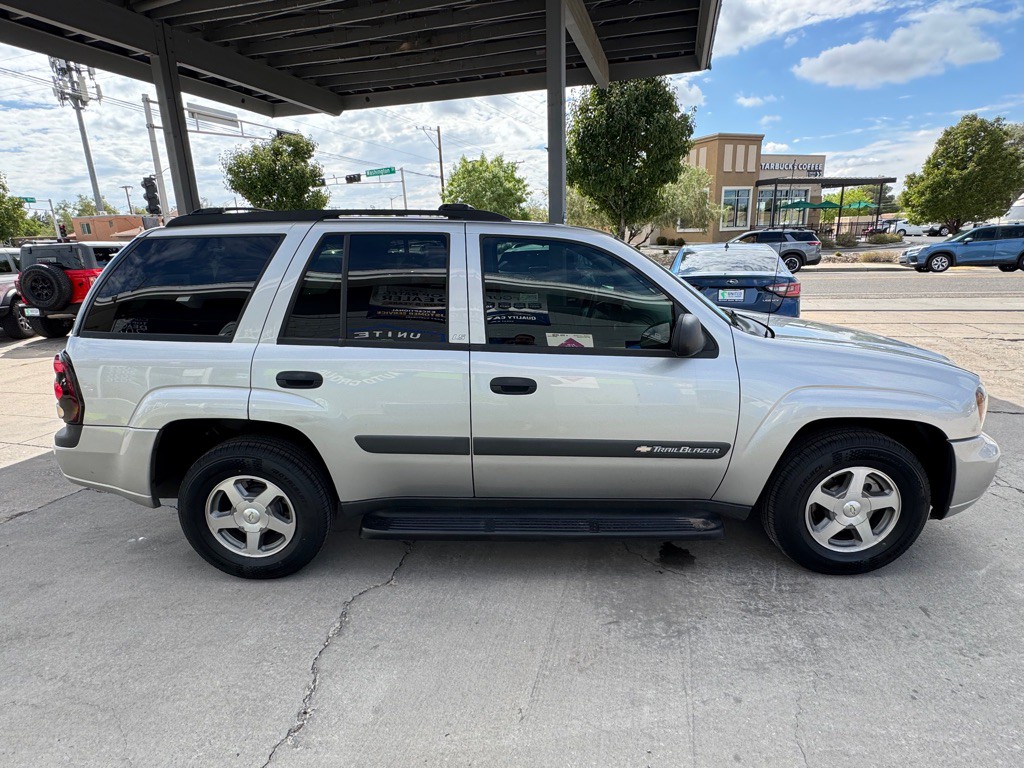2004 Chevrolet Trailblazer Image 4