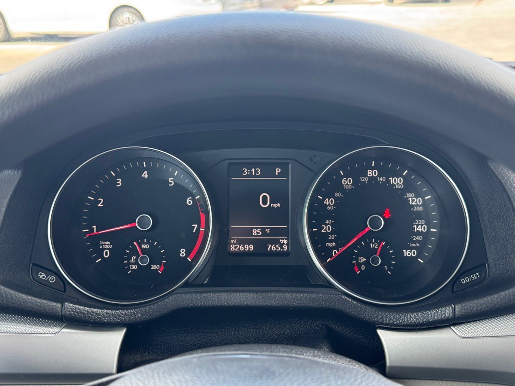 2017 Volkswagen Passat Image 14