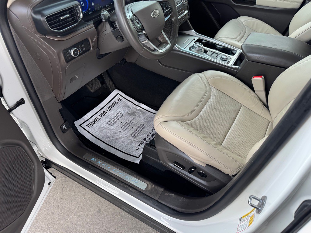 2020 Ford Explorer Image 11
