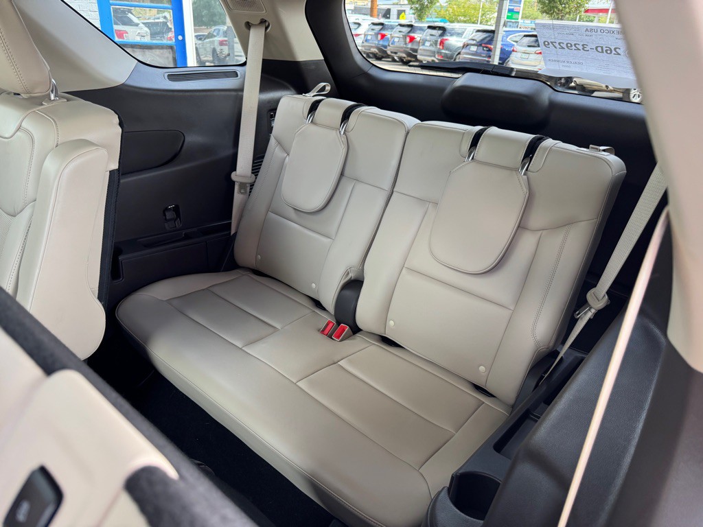 2020 Ford Explorer Image 14