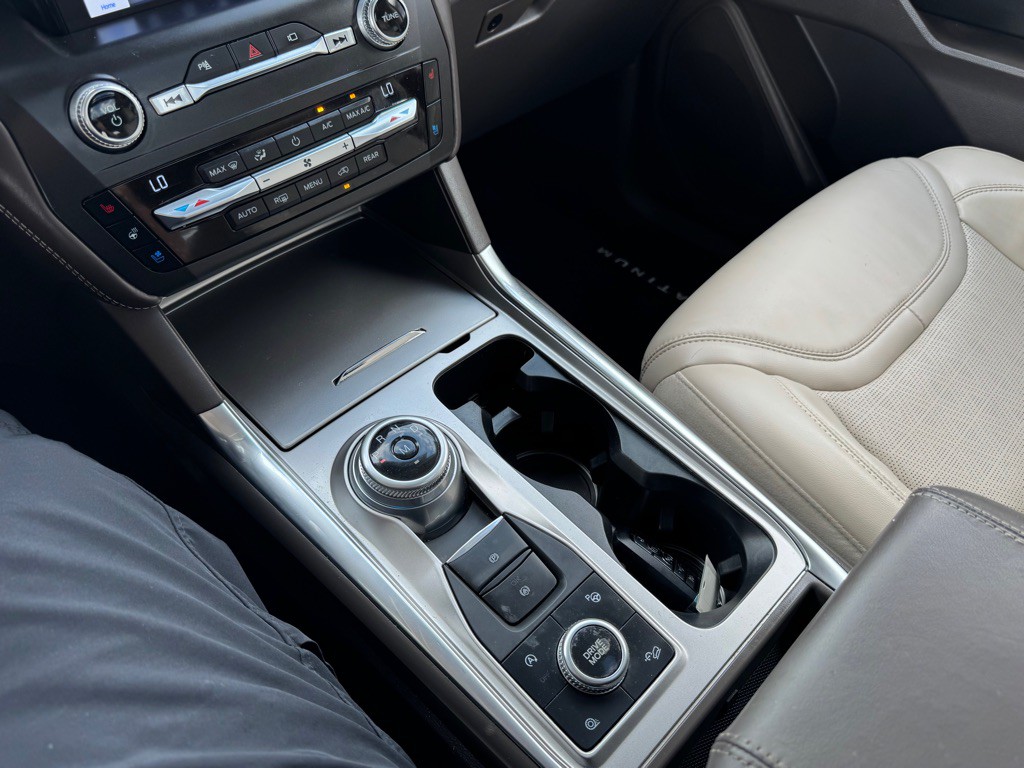 2020 Ford Explorer Image 18