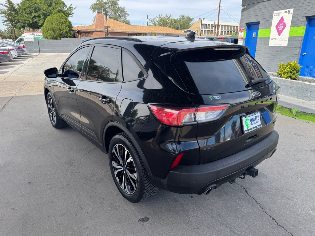2021 Ford Escape Image 7