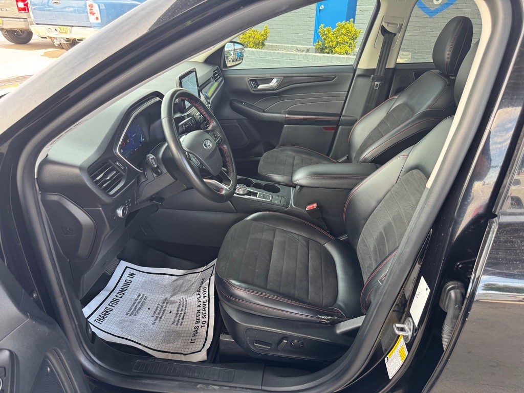 2021 Ford Escape Image 12