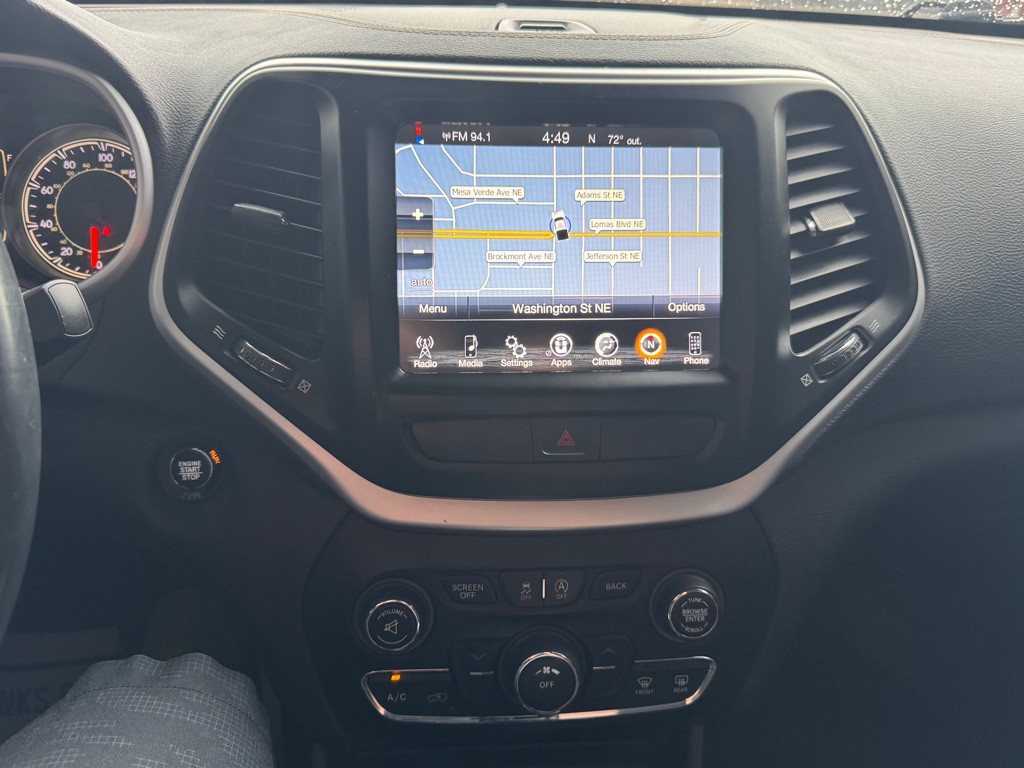 2018 Jeep Cherokee Image 15