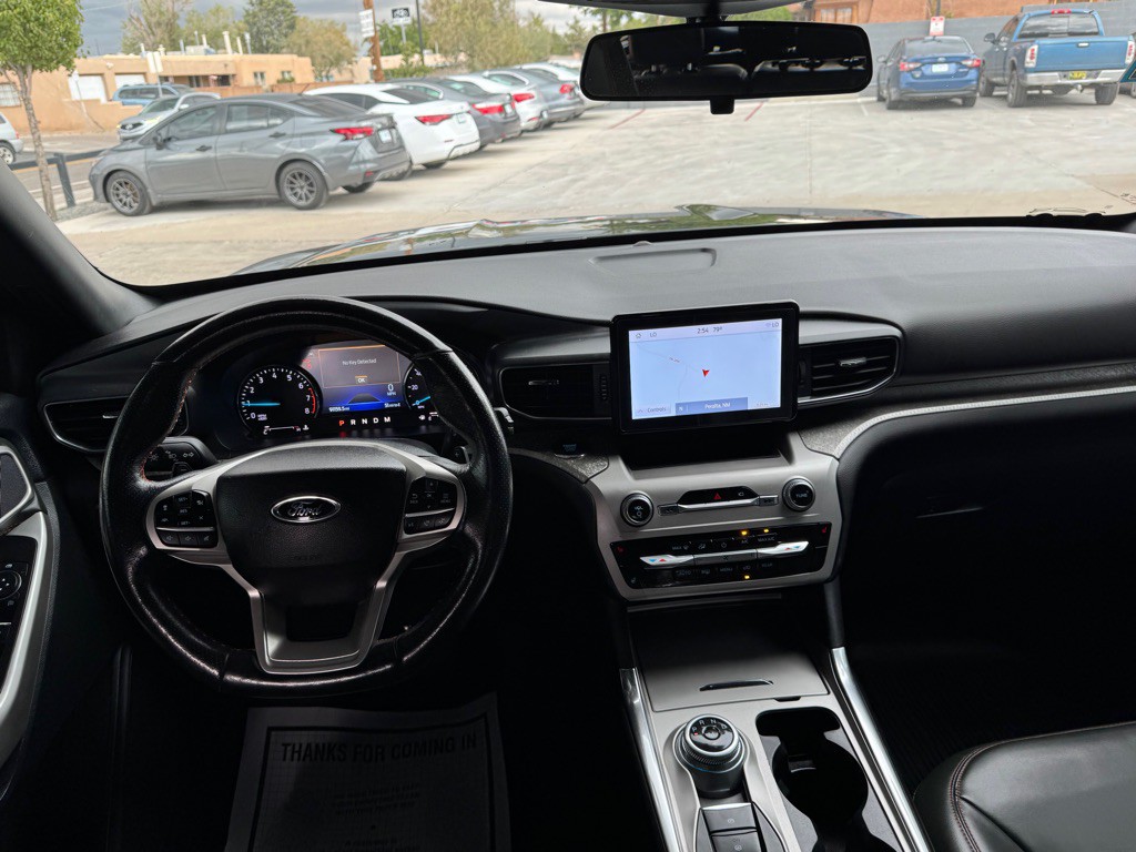 2022 Ford Explorer Image 9