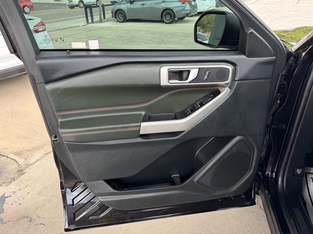 2022 Ford Explorer Image 10
