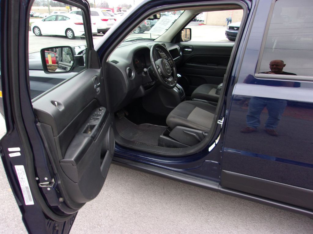 2016 Jeep Patriot Image 11