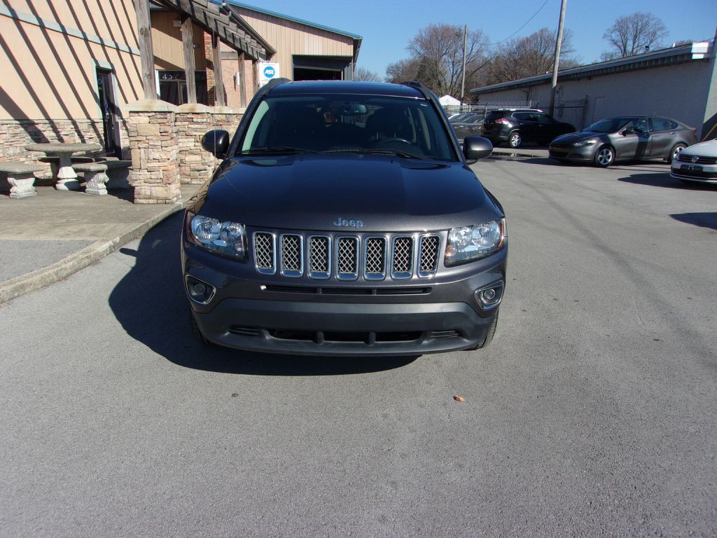 2017 Jeep Compass Image 1