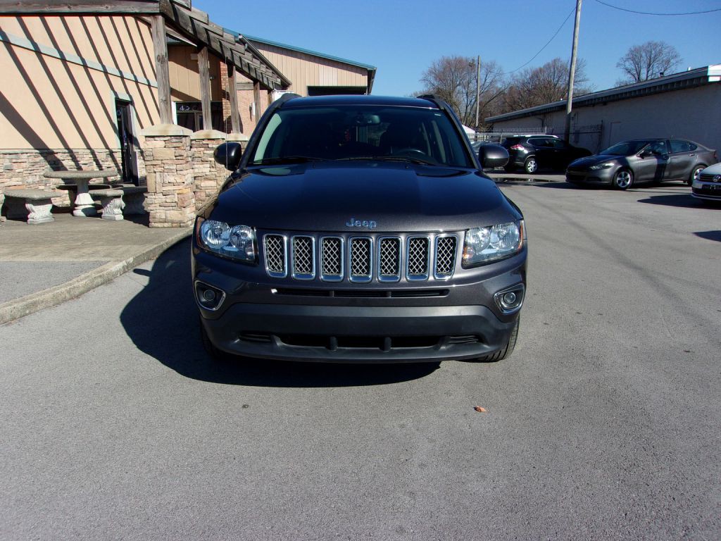2017 Jeep Compass Image 2