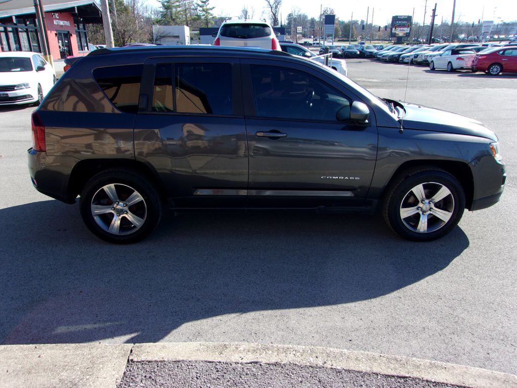 2017 Jeep Compass Image 6