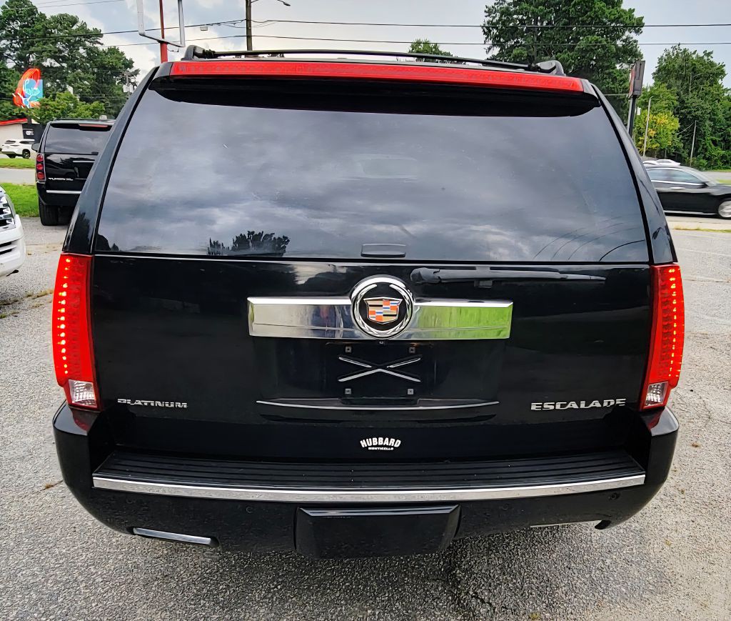 2013 Cadillac Escalade Image 3