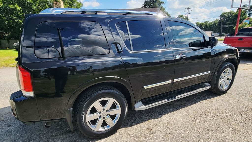 2011 Nissan Armada Image 4