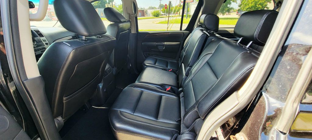2011 Nissan Armada Image 8
