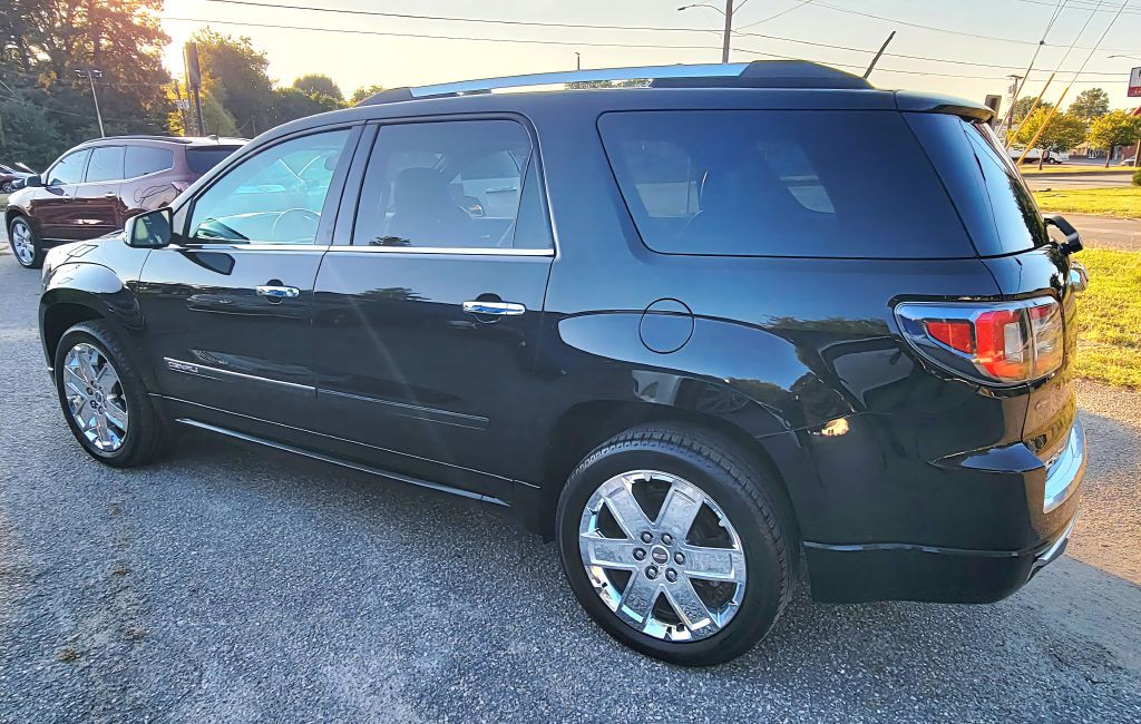 2016 GMC Acadia Image 2